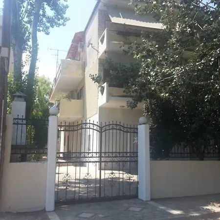 Air Conditioned Studio In Quite Garden With Barbecue Athens-2